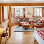 Haus Belchenwind Апартаменты